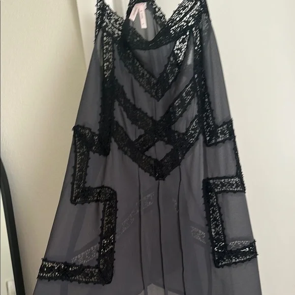 Sparkle & Fade Black Lace Overlay Dress - Picture 4 of 6